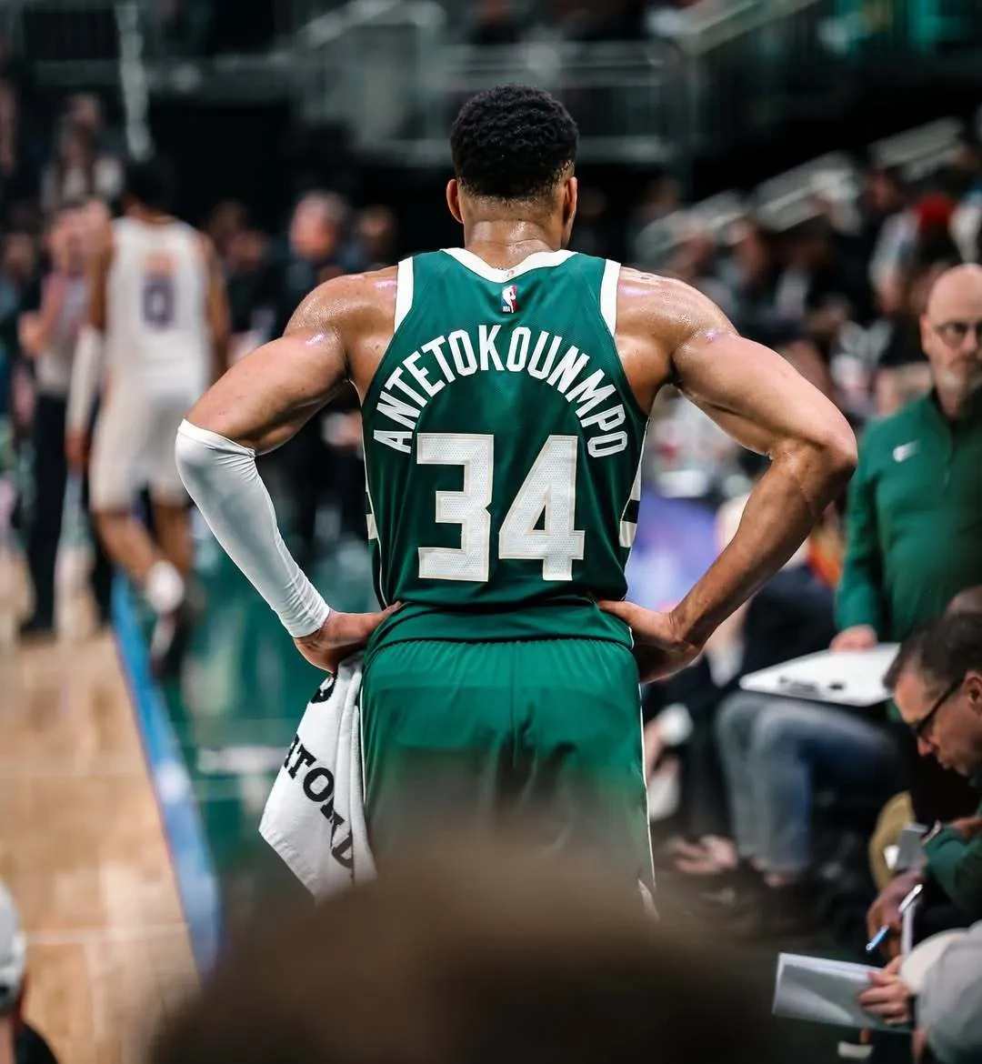 爱游戏体育-字母哥重要时刻大比分获胜，中国队带队取胜！全场沸腾不已的简单介绍