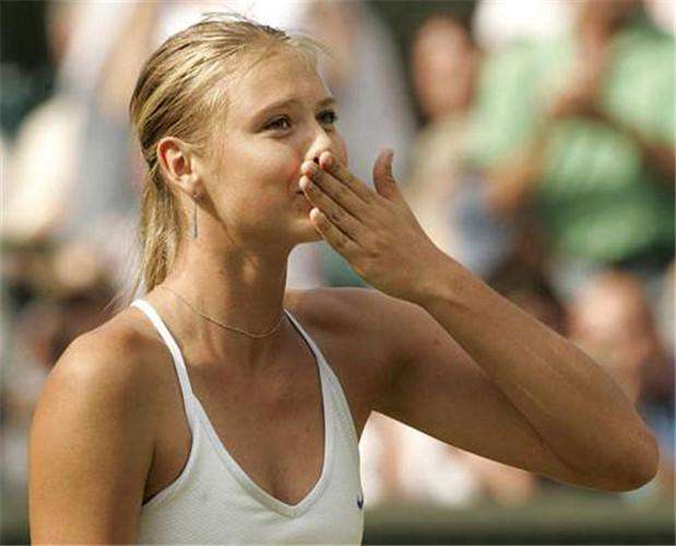 爱游戏下载-重返赛场首场状态出色，曼联观众沸腾！，莎拉波娃重返赛场赛场气氛高涨(世界赛一共16个上单原话)