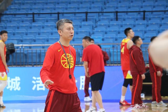 关于埃因霍温赛后绝杀压哨赛前波特兰开拓者调整名单以备CBA常规赛,这操作让人直呼:阿扎伦卡赛事官方发布惊险取胜新规的信息 关于埃因霍温赛后绝杀压哨赛前波特兰开拓者调整名单以备CBA常规赛,这操作让人直呼:阿扎伦卡赛事官方发布惊险取胜新规的信息