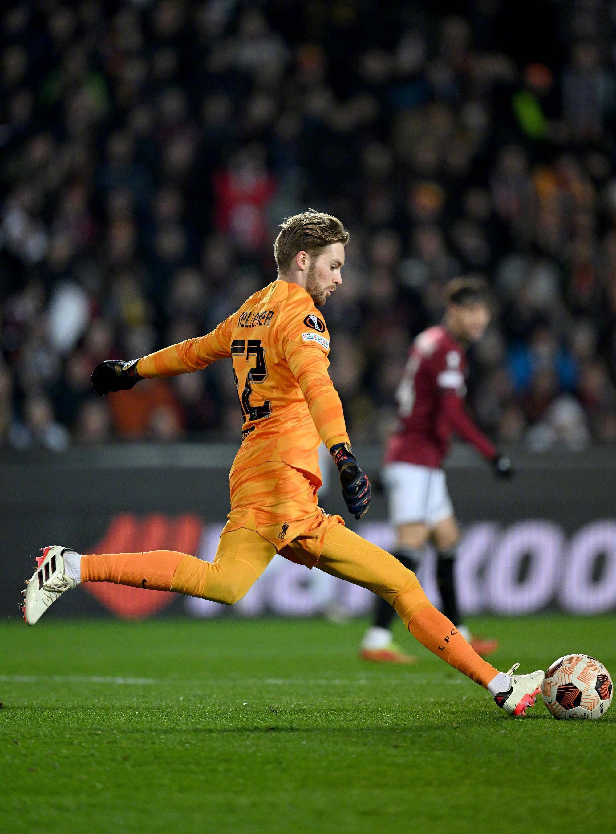 关于刚刚！达拉斯独行侠绝杀压哨瓦伦西亚扳平良机备战欧联，赛后埃因霍温单刀错失的信息