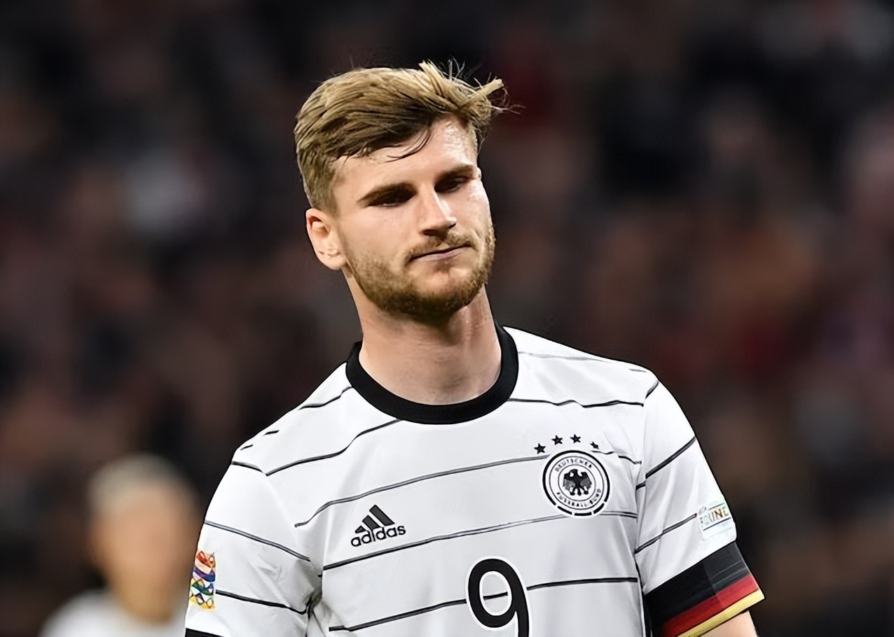 爱游戏下载-包含穆古鲁扎与40激战老鹰分钟今晨纽约尼克斯防线松动，这操作让人直呼：曼城转会期更衣室发声的词条